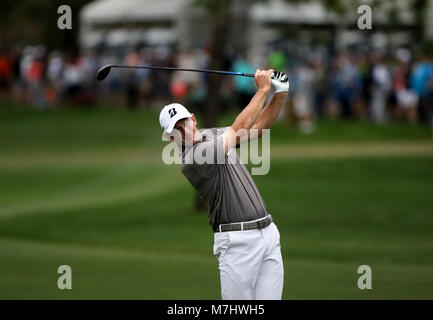 Palm Harbor, Florida, USA. 10th Mar, 2018. DOUGLAS R. CLIFFORD | Times.Brandt Snedeker approaches the 14th green with an iron while playing the Copperhead Course on Saturday (3/10/18) during the third round of the Valspar Championship at the Innisbrook Golf and Spa Resort in Palm Harbor. Credit: Douglas R. Clifford/Tampa Bay Times/ZUMA Wire/Alamy Live News Stock Photo