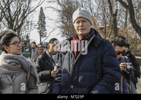 Seoul, SOUTH KOREA, South Korea. 11th Mar, 2018. March 11, 2018-Seoul, South Korea-Jean Marié Le Clézio and his travel friends visit Namsan Mountain Park and Tower in Seoul, South Korea. Credit: Ryu Seung Il/ZUMA Wire/Alamy Live News Stock Photo