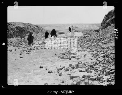 Iraq. Babylon 'the great.' Various views of the crumbling ruins. The Via Sacra LOC matpc.16076 Stock Photo