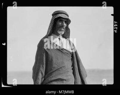 Iraq. Birs Nimrud. (Possibly the Tower of Babel). Bedouin 'Haris.' Watchman of the ruins LOC matpc.16135 Stock Photo