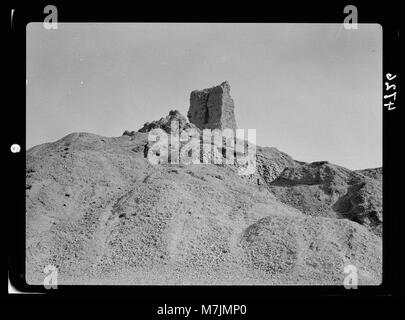 Iraq. Birs Nimrud. (Possibly the Tower of Babel). So-called Tower of Babel. Distant view LOC matpc.16129 Stock Photo