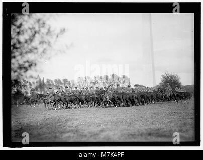 CAVALRY REVIEW BY PRESIDENT WILSON. CAVALRY IN MANEUVERS LCCN2016865018 Stock Photo