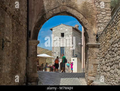 santo stefano di sessanio, abruzzo, italy Stock Photo