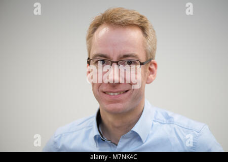 FILED - 21 December 2017, Germany, Goettingen: Claus Ropers, physics professor at the University of Goettingen, standing in the laboratory for ultrafast electron diffraction of the physics faculty at the University of Goettingen. Photo: Swen Pförtner/dpa Stock Photo