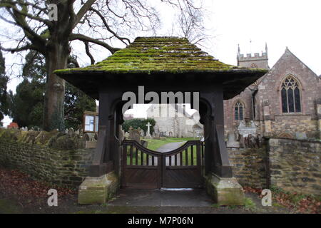 Entrance to cemetery at St Nicholas' Church in Henstridge, Somerset Stock Photo