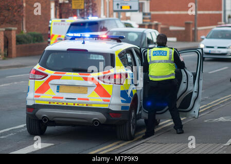 police car uk riot van with wire mesh windscreen guard Stock Photo - Alamy