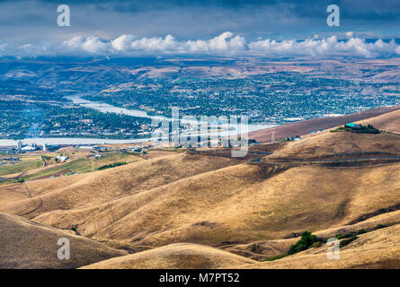 View from Spiral Highway on Lewiston Hill of Lewiston, Idaho and Clarkston, Washington, at confluence of Clearwater and Snake Rivers Stock Photo