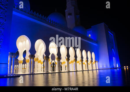 Abu Dhabi/UAE- Nov 13 2018: View of Sheikh Zayed Mosque in Abu Dhabi, UAE Stock Photo