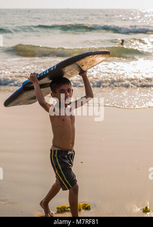 Agonda Beach, Goa/India- March 2 2019: Tourists and families relaxing and enjoying at Agonda Beach in Goa, India Stock Photo