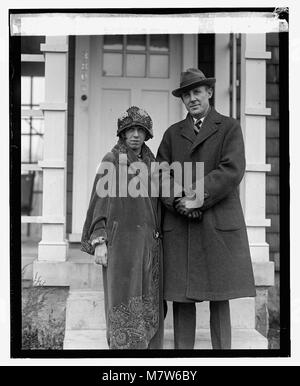 Leonard Wood Jr. & wife LOC npcc.09900 Stock Photo