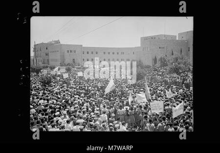 Jewish protest demonstrations against Palestine White Paper, May 18, 1939. Demonstrators passing the buildings of the Zionist Executive (Jerusalem) LOC matpc.18348 Stock Photo