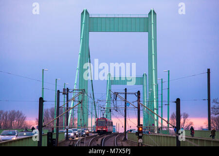 Germany, Cologne, the Muelheimer bridge across the river Rhine, view from the district Muelheim.  Deutschland, Koeln, die Muelheimer Bruecke ueber den Stock Photo