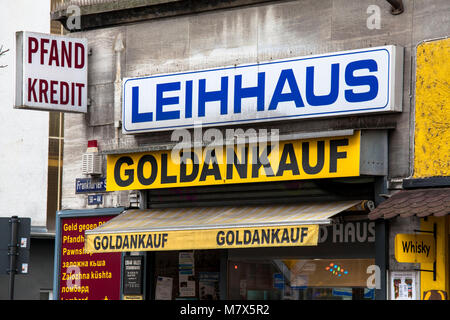 Germany, Cologne, pawn shop on the Frankfurter street in the district Muelheim.  Deutschland, Koeln, Pfandleihhaus an der Frankfurter Strasse im Stadt Stock Photo