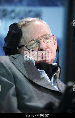 FILE: 14th Mar, 2018. Stephen Hawking 1942-2018. Photo taken: New York ...