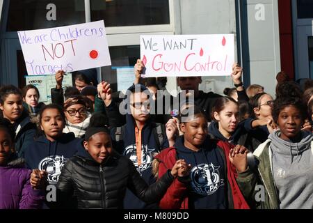 New York City, New York, USA. 14th Mar, 2018. Students of the Bronx Lighthouse Charter School walked out of their classrooms in a slient protest 14th. March, 2018, in a silent protest against gun violence and in solidarity with Marjory Stoneman Douglas High School students in Parkland, Florida whose school was the seen of a mass shooting that resulted in 17 sudents deaths, last Feburary. Credit: G. Ronald Lopez/ZUMA Wire/Alamy Live News Stock Photo