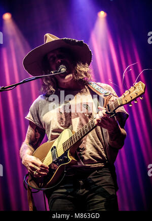 Las Vegas, NV, USA. 14th Mar, 2018. ***HOUSE COVERAGE*** Donavon Frankenreiter at Brooklyn Bowl Las Vegas in Las vegas, NV on March 14, 2018. Credit: Erik Kabik Photography/Media Punch/Alamy Live News Stock Photo