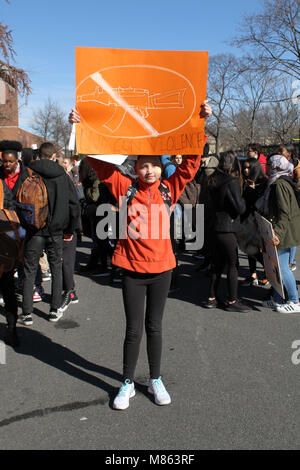 New York, New York, USA. 14th Mar, 2018. New York City Mayor Bill de Blasio joins student from Edward R. Murrow High School in Brooklyn N.Y. for National School Walkout. School students from across the nation walked out of school for 17 minutes to honor the 17 students and staff members killed at the Majory Stoneman Douglas High School in Parkland Florida on Valentines Day 2018. Credit: ZUMA Press, Inc./Alamy Live News Stock Photo