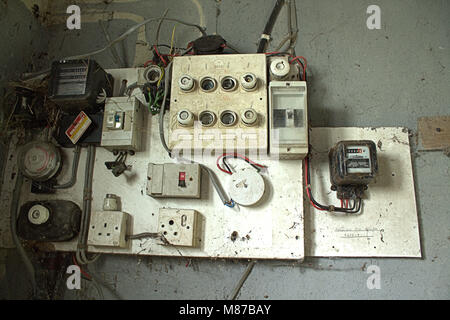 brown wylex fuse box  | 1033 x 763