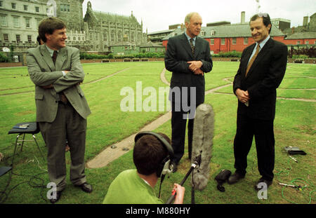 20th Anniversary of Good Friday/Belfast Agreement is on the 10/4/2018. However Good Friday falls on the 30th of March this year. Stock Photo