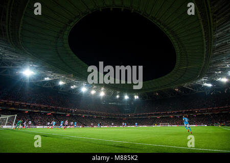 Bilbao, Spain. 15th March, 2017. A moment of 2017/2018 UEFA Europa League Round of 16 football match between Athletic Club and Olympique de Marseille at San Mames Stadium on March 15, 2017 in Bilbao, Spain. Credit: David Gato/Alamy Live News Stock Photo