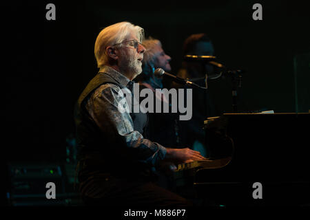 London, UK. 15th March, 2018. Michael McDonald performing live on stage at Hammersmith Eventim Apollo in London. Photo date: Thursday, March 15, 2018. Photo: Alamy Live News Stock Photo