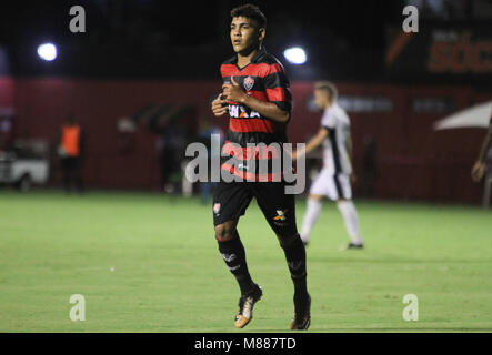 Salvador, Brazil. 15th Mar, 2018. Nickson Vitoria player in a game during Vitória vs. Bragantino, held on Thursday (15) in a match valid for the 2018 Brazil Cup. At the Manoel Barradas Stadium (Barradão) in Salvador, BA. Credit: Tiago Caldas/FotoArena/Alamy Live News Stock Photo