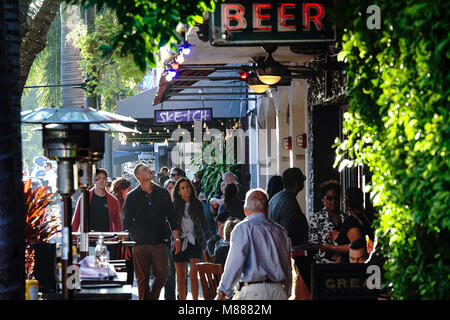 Florida, USA. 15th Mar, 2018. Clematis Street in West Palm Beach Thursday, March 15, 2018. Credit: Bruce R. Bennett/The Palm Beach Post/ZUMA Wire/Alamy Live News Stock Photo