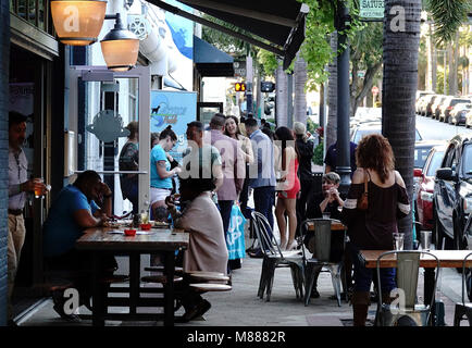 Florida, USA. 15th Mar, 2018. Clematis Street in West Palm Beach Thursday, March 15, 2018. Credit: Bruce R. Bennett/The Palm Beach Post/ZUMA Wire/Alamy Live News Stock Photo