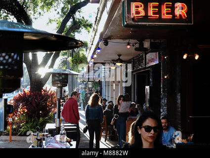 Florida, USA. 15th Mar, 2018. Clematis Street in West Palm Beach Thursday, March 15, 2018. Credit: Bruce R. Bennett/The Palm Beach Post/ZUMA Wire/Alamy Live News Stock Photo