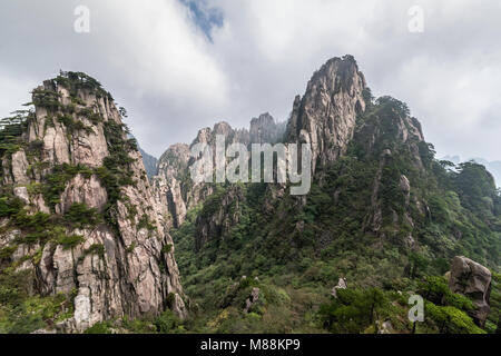 Yellow Mountains, Huangshan National Park, Anhui Province, China Stock Photo