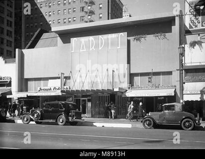 Sardi's Restaurant, New York, NY Stock Photo - Alamy