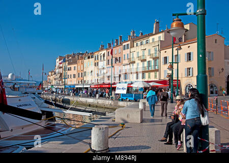 Strolling promenade at harbour of Saint-Tropez, french riviera, South France, Cote d'Azur, France, Europe Stock Photo