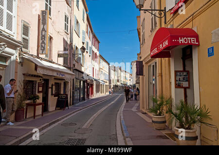 Hotel Playa and small restaurant at a alley of old town, Saint-Tropez, french riviera, South France, Cote d'Azur, France, Europe Stock Photo