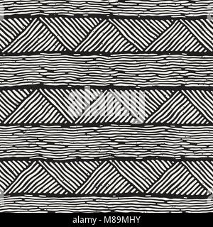 Seamless geometric lines pattern in black and white. Adstract hand drawn retro texture. Stock Vector