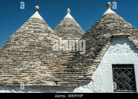 Kegelbauten (Trulli) in Alberobello Stock Photo