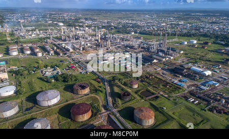 Petrotrin Oil Refinery Trinidad & Tobago Stock Photo - Alamy