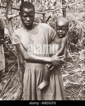 1940s East Africa - Uganda - Banyankole tribal group - Bahima woman Stock Photo