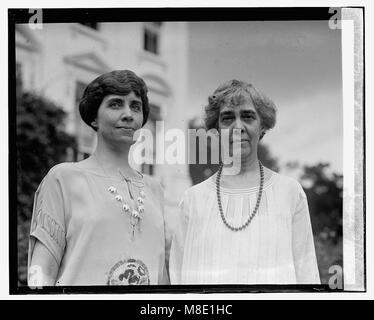 Mrs. Coolidge & Mrs. Dawes, 7-1-24 LOC npcc.11643 Stock Photo