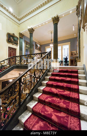 London. England. UK. The Wallace Collection, housed at Hertford House in Manchester Square, former townhouse of the Seymour family.  Main staircase wi Stock Photo