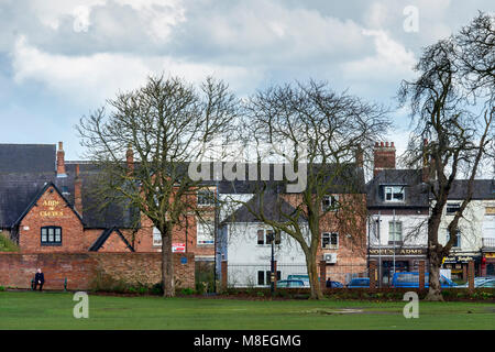 Melton Mowbray 16th March 2018: Blue skys and clouds mild day with warm spells of sunshine people and wildlife enjoy urban lifestyle town center park. Clifford Norton Alamy Live News. Stock Photo