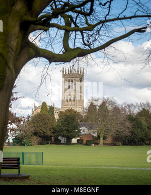 Melton Mowbray 16th March 2018: Blue skys and clouds mild day with warm spells of sunshine people and wildlife enjoy urban lifestyle town center park. Clifford Norton Alamy Live News. Stock Photo
