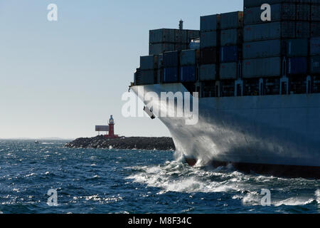 Container ship OOCL OAKLAND (Panama), leaving  Fremantla harbour, Fremantle, Western Australia Stock Photo