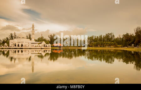 Masjid Tengku Tengah Zaharah (Floating Mosque), Kuala Terengganu, Peninsular Malaysia Stock Photo