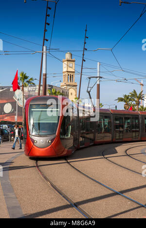 Morocco, Casablanca, city transport, Casa tram entering Place des Nations Unies Stock Photo
