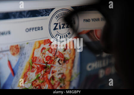 Zizzi restaurant homepage on a computer Stock Photo