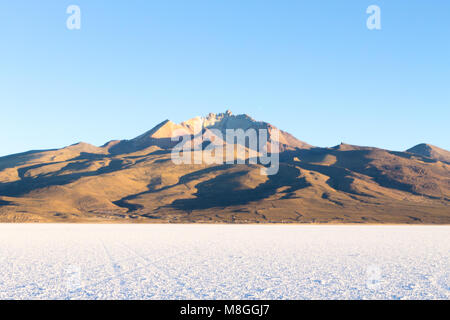 Salar de Uyuni, Bolivia. Largest salt flat in the world. Bolivian landscape. Cerro Tunupa view Stock Photo