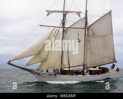 The Tall ship Etoile under sail off Milford Haven Stock Photo