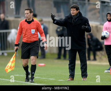 Washington, DC, USA. 17th Mar, 2018. 20180317 - Houston Dynamo coach WILMER CABRERA directs his team against D.C. United in the second half at the Maryland SoccerPlex in Boyds, Md. Credit: Chuck Myers/ZUMA Wire/Alamy Live News Stock Photo