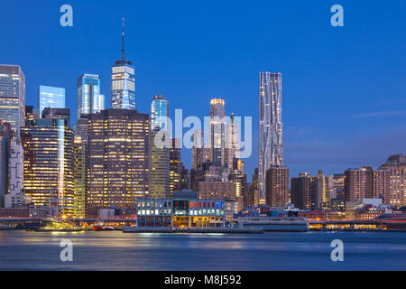 DOWNTOWN SKYLINE EAST RIVER MANHATTAN NEW YORK CITY USA Stock Photo