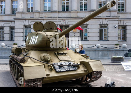 T-34 85 Soviet tank, version with larger 85mm gun. Most-produced tank of the World War II. Public celebrations. WARSAW, POLAND - MAY 08, 2015 Stock Photo